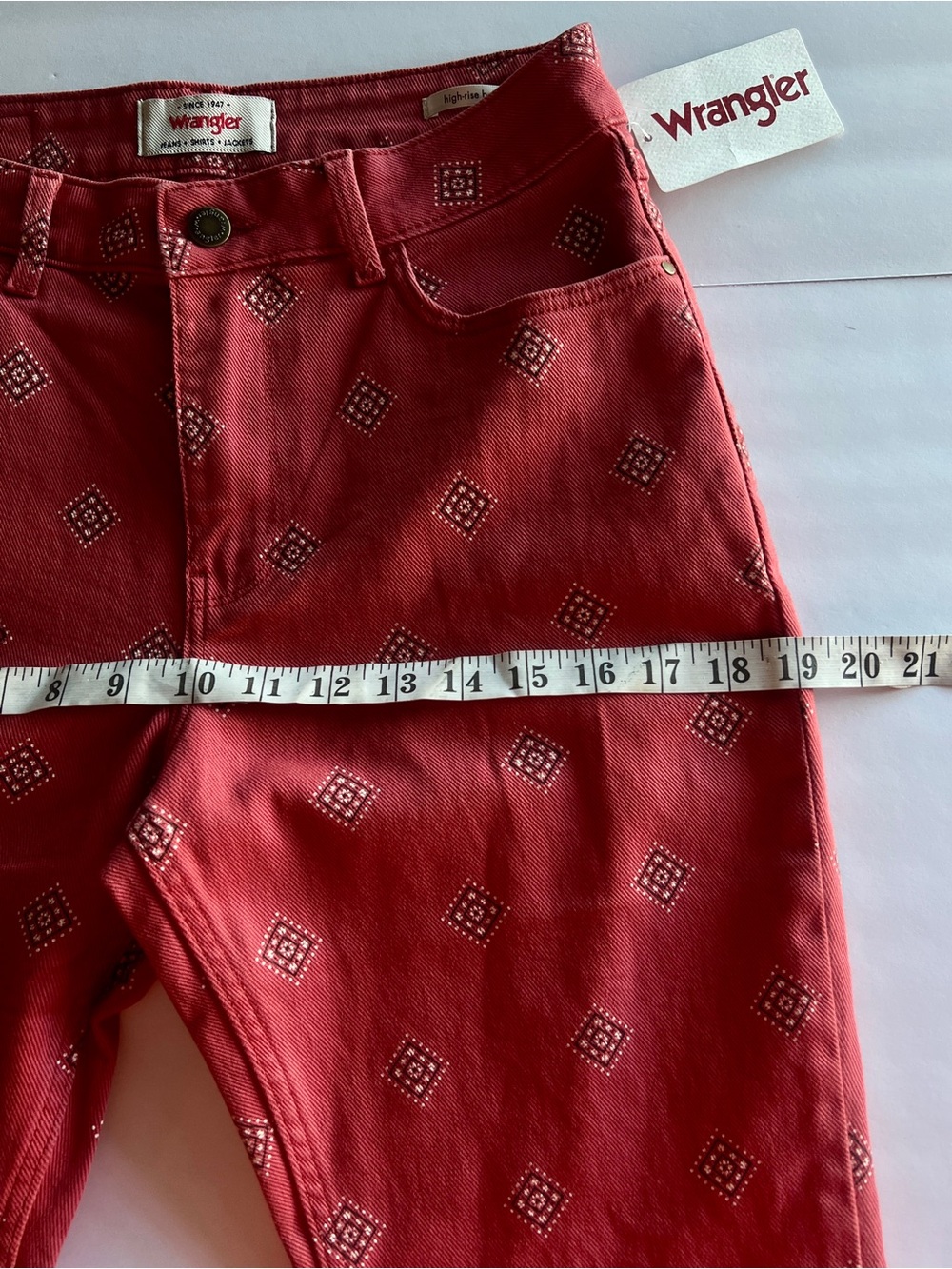 NWT Wrangler Women's High Rise Bold Boot Jean Red Diamond Bay 4/27 x 32 - Picture 10 of 17